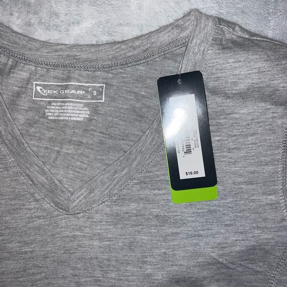 Fit T-Shirt - Picture 3 of 3